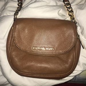 Michael kors crossbody bag